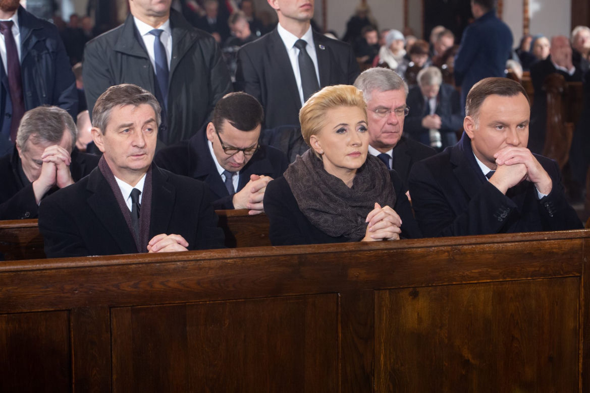 Czekali z pogrzebem na Kaczyńskiego