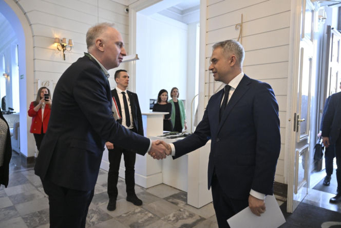 Konferencja Portalu Obronnego. Debata Władysława Kosiniaka-Kamysz i Krzysztofa Gawkowskiego