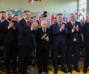 Przemysław Czarnek podczas otwartego spotkania z mieszkańcami Kalisza w hali OSRiR w Kaliszu