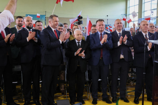 Przemysław Czarnek podczas otwartego spotkania z mieszkańcami Kalisza w hali OSRiR w Kaliszu