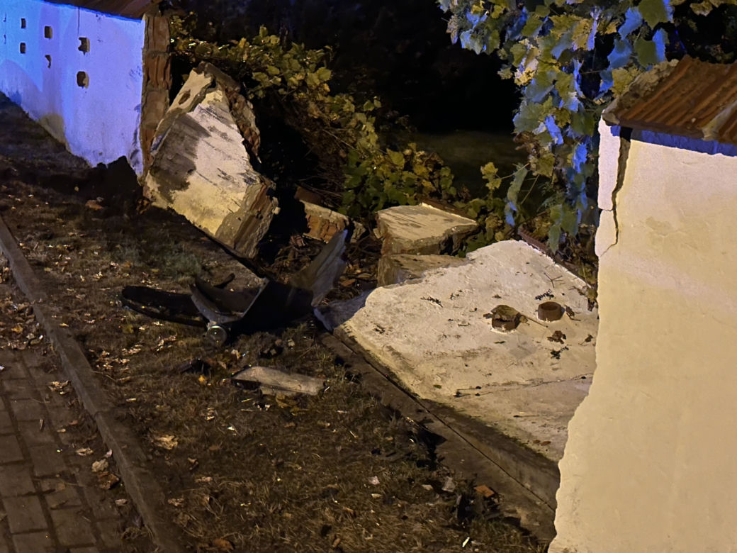 Mercedesem staranował 9 aut. Nocna demolka na Targówku