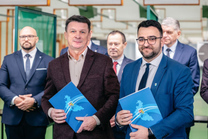 Powiat rzeszowski i łańcucki z porozumieniem o wsparciu w kryzysach. Chodzi o sprzęt, logistykę i ewakuację