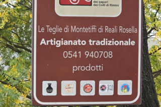 Piadina romagnola - duma regionu Emilia-Romania. Spotkanie z włoską tradycją w wiosce Montetiffi