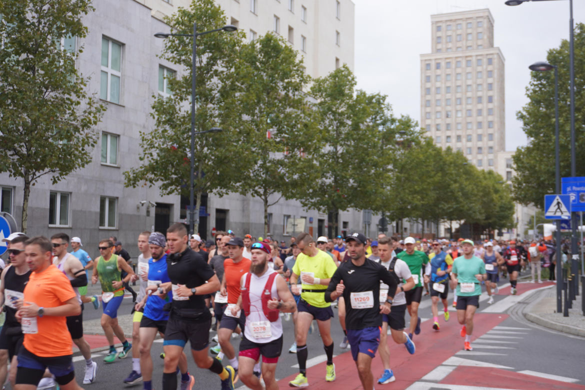 Uczestnicy Maratonu Warszawskiego 2025