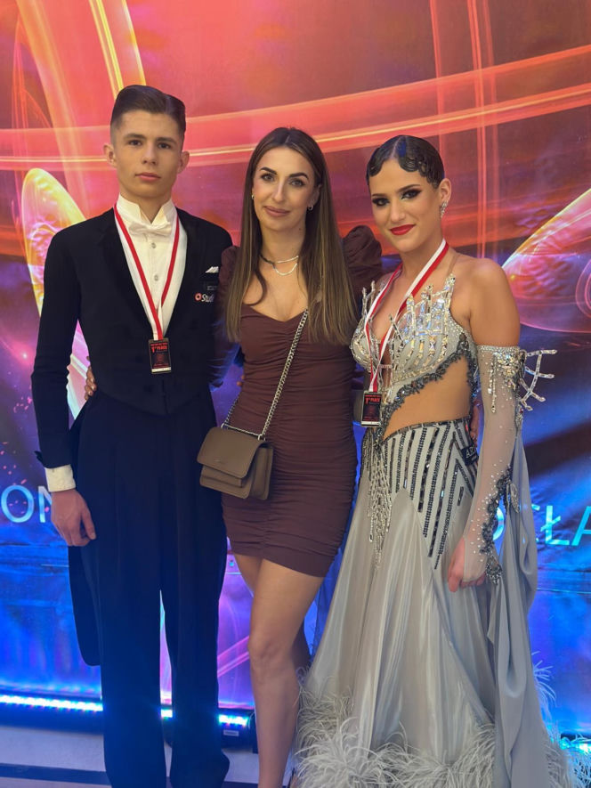 Piotr Niżniowski i Maja Motyl