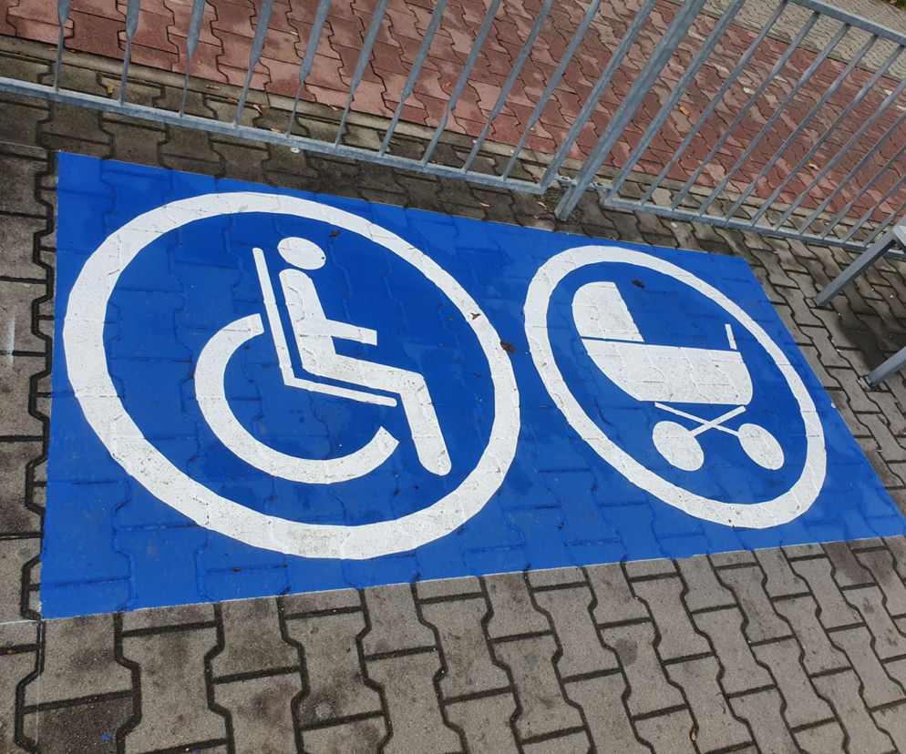 Nowe znaki dla niepełnosprawnych na przystanakach