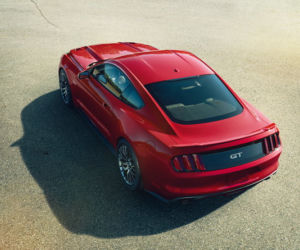 nowy Ford Mustang 2015