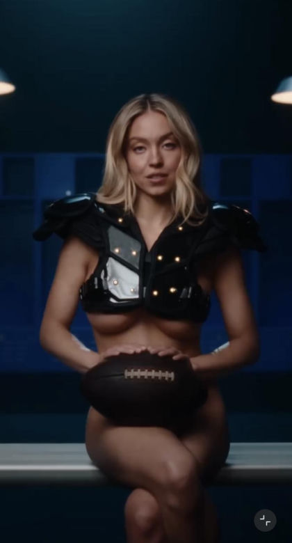 Rozebrana Sydney Sweeney w sportowej reklamie