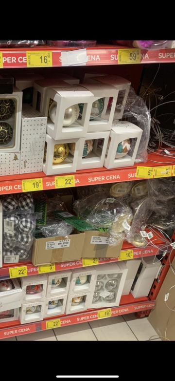  Za ile ubierzesz choinkę? Sprawdziliśmy ceny bombek, ozdób i lampek w Bydgoszczy