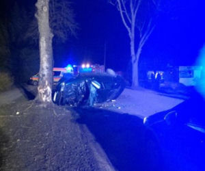 Wypadek w Bartoszycach. PIJANY OJCIEC jechał z 7-latkiem. Dziecko zabrał śmigłowiec LPR