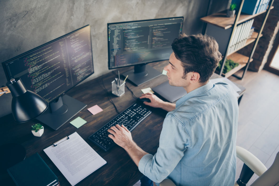 Najlepiej płatne zawody w Polsce 2022 - Programista