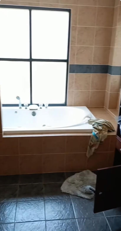 Nowy dom rodziny pięcioraczków w Tajlandii