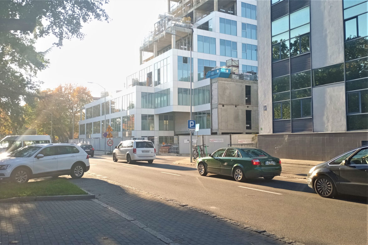 Dawny wieżowiec TVP zmienia się w apartamentowiec