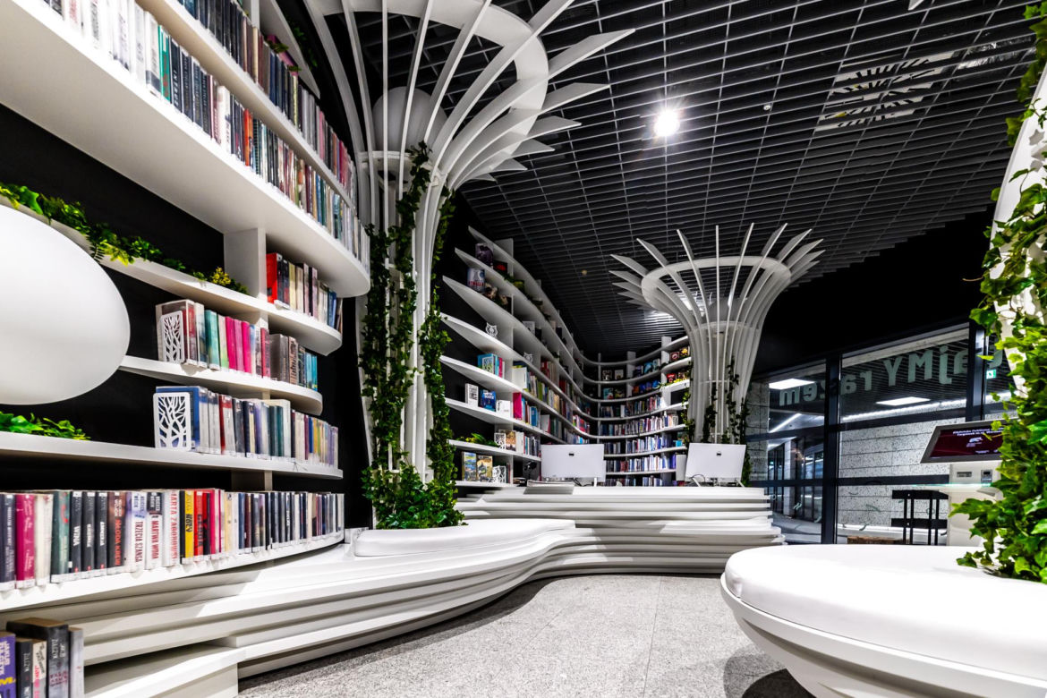 Metroteka – biblioteka na stacji metra M2 Kondratowicza w Warszawie