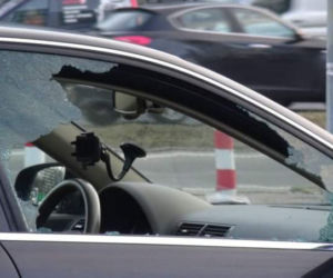 Napadli na samochód, w środku było złoto i dolary! 72-latek stracił łącznie 200 tys. zł