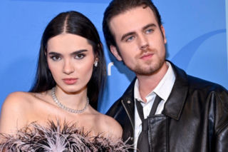 Zaczynał jako polski Bieber, pisał hity Wieniawy i Roxie, teraz walczy o Eurowizję 2026! Jeremi Sikorski to prywatnie partner finalistki Top Model