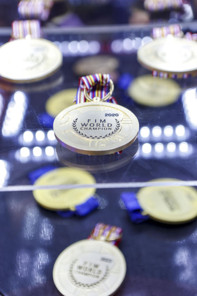 Bartosz Zmarzlik i inni na gali Vivy