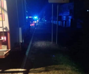 Nocny pożar na Sądecczyźnie. Strażacy dwa razy gasili płonący budynek
