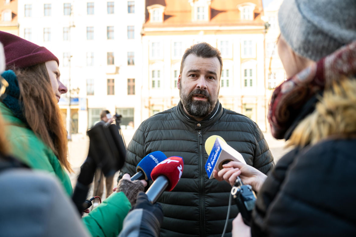 SZOT we Wrocławiu – przekaż ubrania lub znajdź im nowy dom!