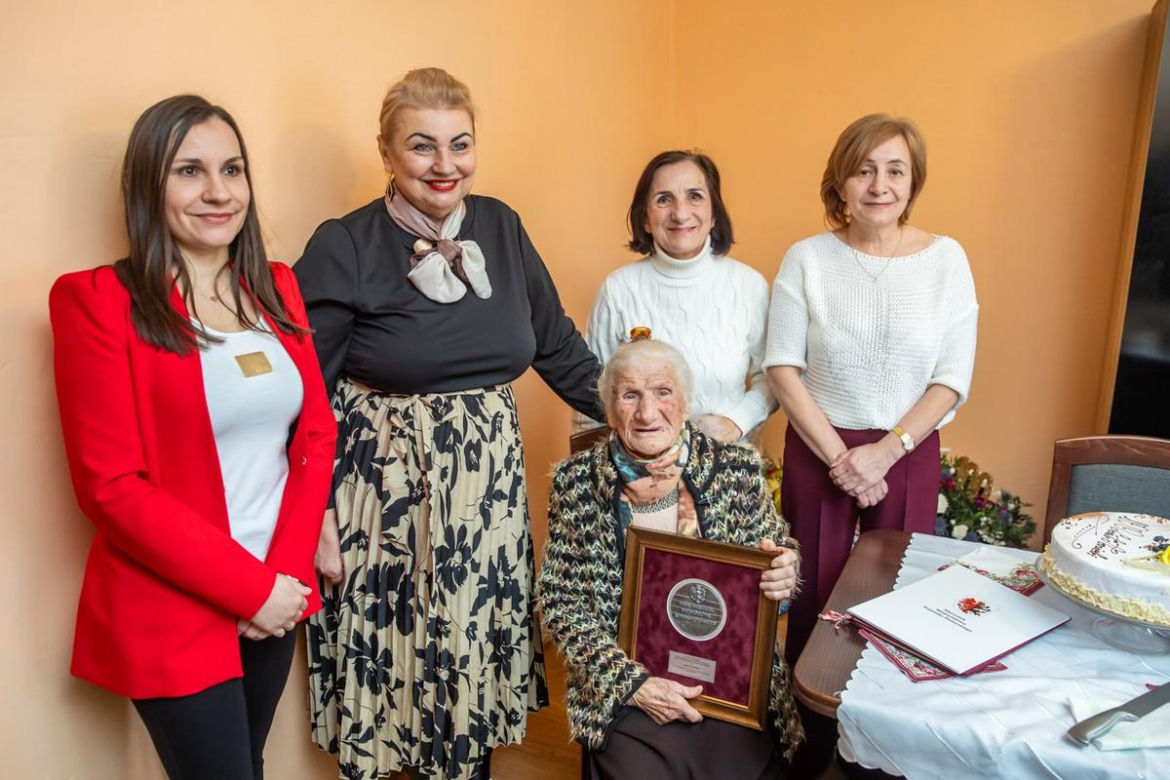 Życie pani Anieli jest naznaczone wojennymi traumami! Teraz skończyła 100 lat i wspomina młodość