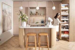 Kaszmirowa kuchnia z drewnem