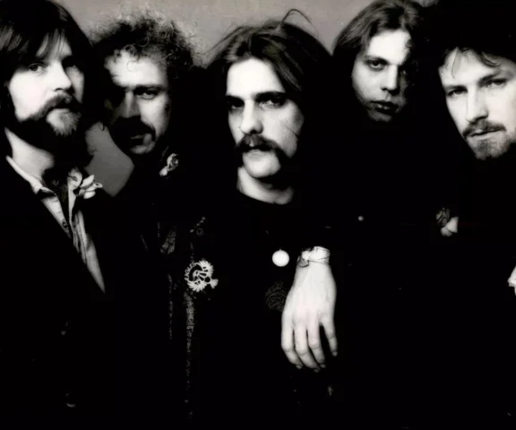 „Hotel California” skrywa mroczną prawdę. Ale to nie opowieść o satanizmie