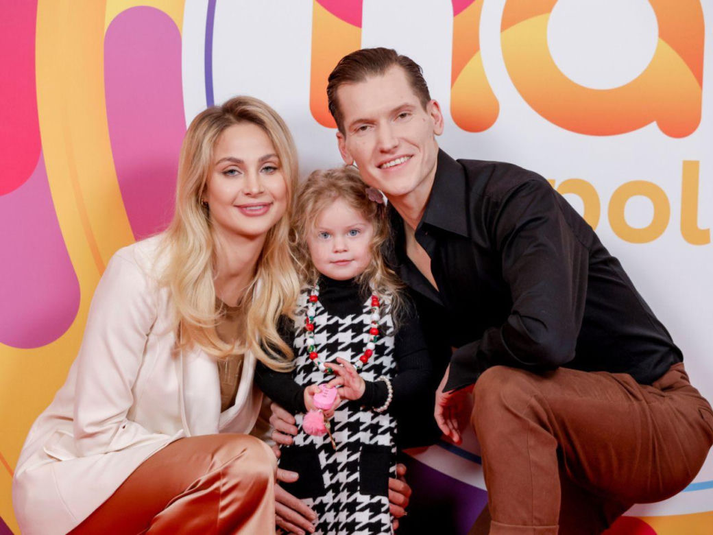 Hania Żudziewicz i Jacek Jeschke z córką Różą