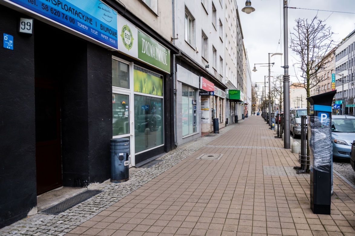Koronawirus w Trójmieście. Przedsiębiorcy likwidują sklepy by uratować pracowników [ZDJĘCIA]