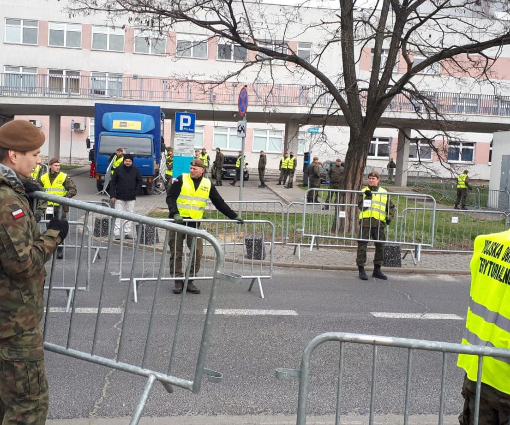 Szpital w Poznaniu staje STREFĄ ZAMKNIĘTĄ! Będzie policja i wojsko!