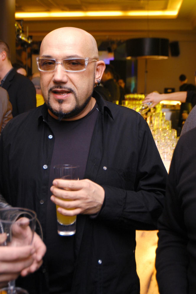 Tak Grzegorz Skawiński wyglądał w czasach O.N.A. Dziś jest jedną z ikon polskiej muzyki