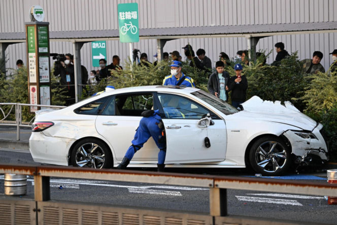 Japonia/ Samochód wjechał w pieszych w Tokio; dwie osoby bez oznak życia, kilkoro rannych