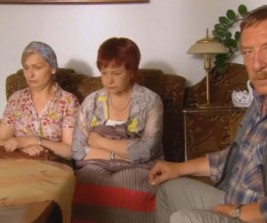 Ranczo 8 sezon odc. 97. Solejukowa (Katarzyna Żak), Hadziuk (Bogdan Kalus), Solejuk (Sylwester Maciejewski), Hadziukowa (Dorota Nowakowska)