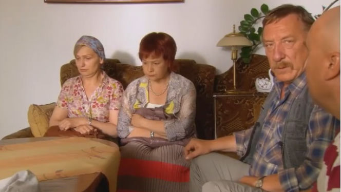 Ranczo 8 sezon odc. 97. Solejukowa (Katarzyna Żak), Hadziuk (Bogdan Kalus), Solejuk (Sylwester Maciejewski), Hadziukowa (Dorota Nowakowska)