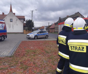 Wjechał autem w butle z gazem
