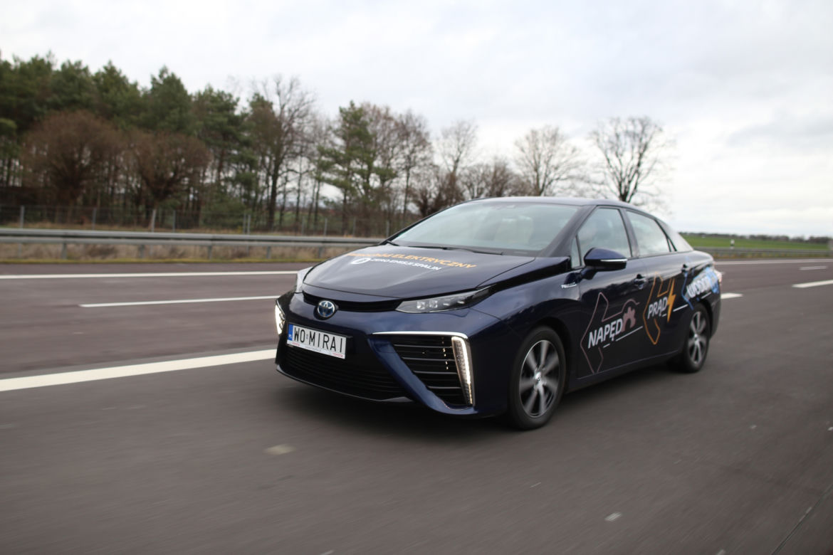 Toyota Mirai zarejestrowana w Polsce