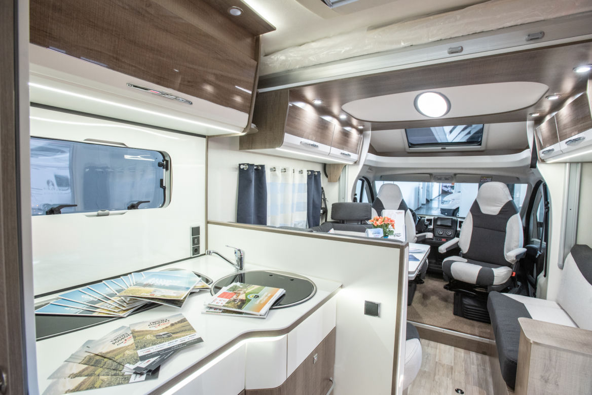 Kampery na targach Poznań Motor Show 2019