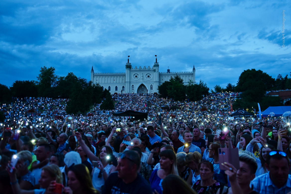 Koncert Chwały w Lublinie. Tłumy na Placu Zamkowym w Boże Ciało