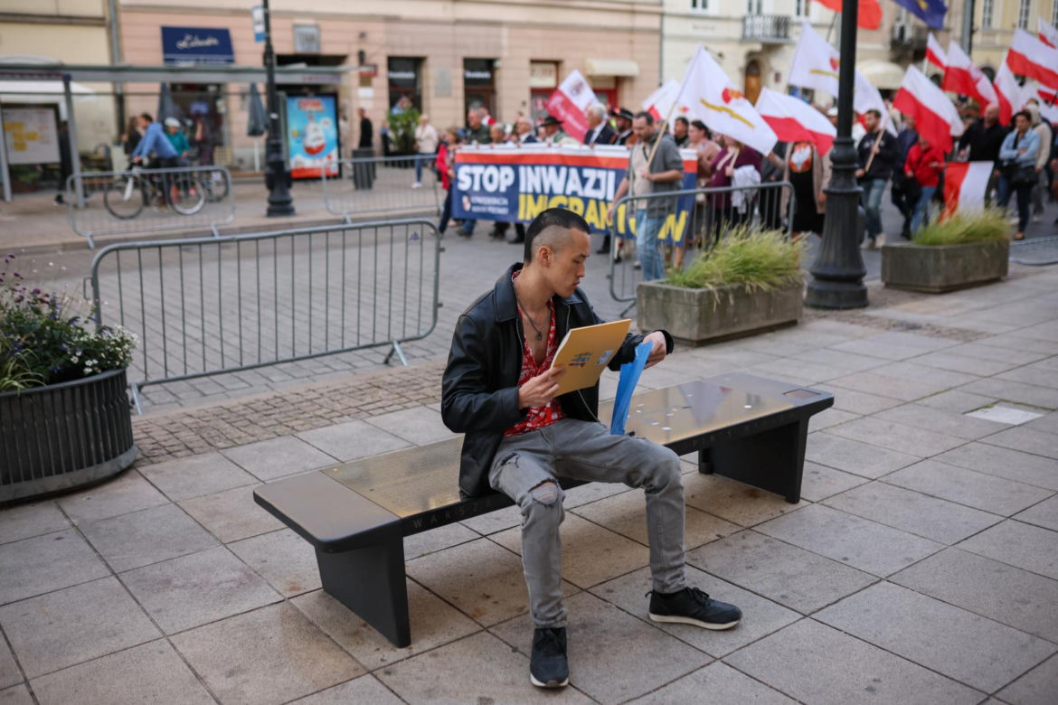 W Warszawie odbył się antyimigrancki marsz i kontrmanifestacja. Pojawiło się kilka tysięcy osób