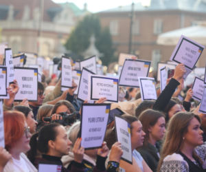 35 lat niepodległej Ukrainy. Obchody na Placu Zamkowym w Warszawie