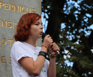 Młodzieżowy Strajk Klimatyczny w Toruniu. Protestowali przeciwko rządowi i korporacjom