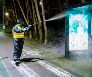 Koronawirus w Trójmieście. Tak zabijają zarazę na ulicach [ZDJĘCIA]