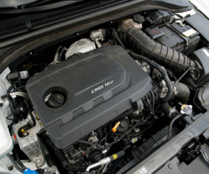 Hyundai Elantra 1.6 CRDi Premium