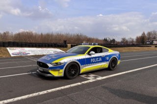 Ford Mustang trafił do radomskiej policji