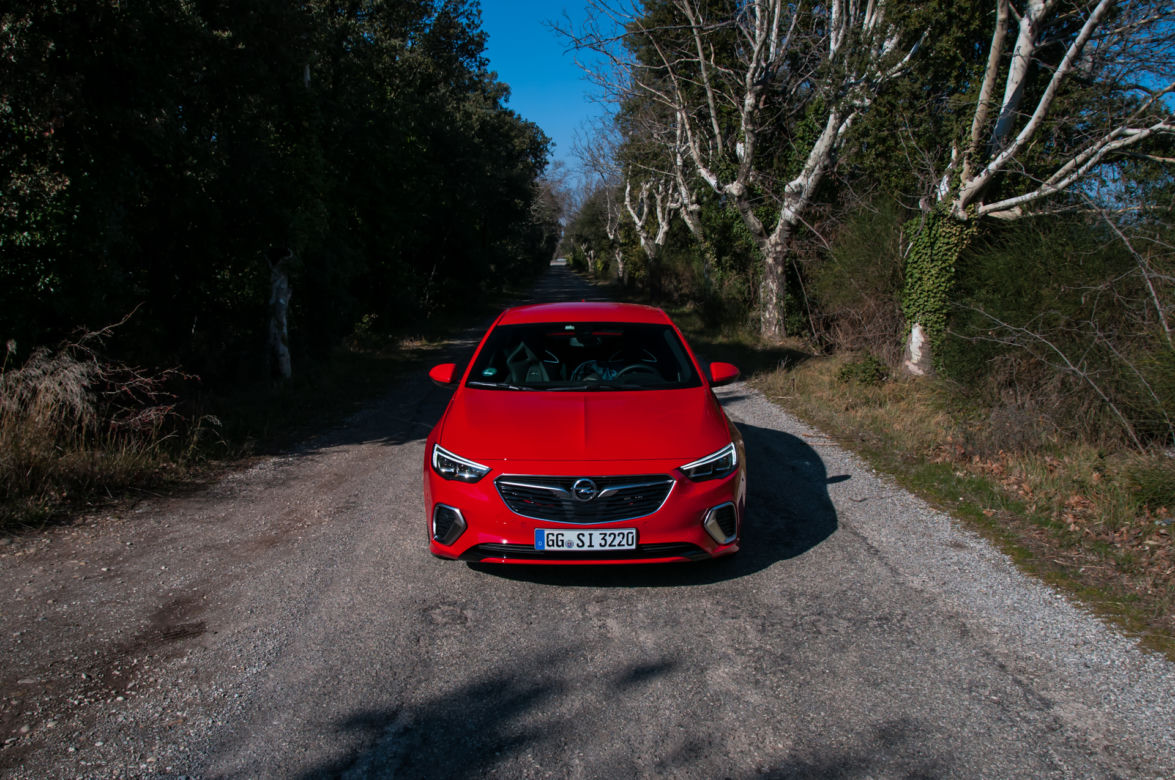 Opel Insignia GSi 2.0 Turbo 260 KM 8AT