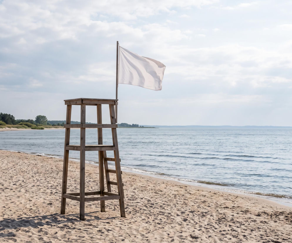 Sinice Mechelinki. Czy w Mechelinkach można się kąpać 26.08? Flaga, warunki pogodowe