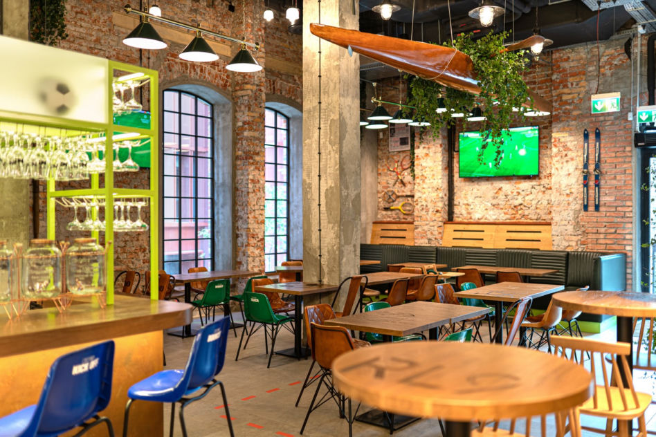 NINE's. Restaurant & Sports Bar: lokal Roberta Lewandowskiego w Browarach Warszawskich