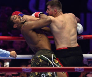 Anthony Joshua padł już w 1. rundzie! Potem znów był liczony! I nagle wydarzyło się to! [WIDEO]