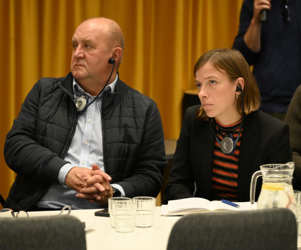 Li Andersson i Andrzej Buła podczas spotkania. O zmianach w prawie pracy z powodu AI przeczytasz w serwisie Eska.