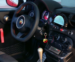 Abarth 695 biposto
