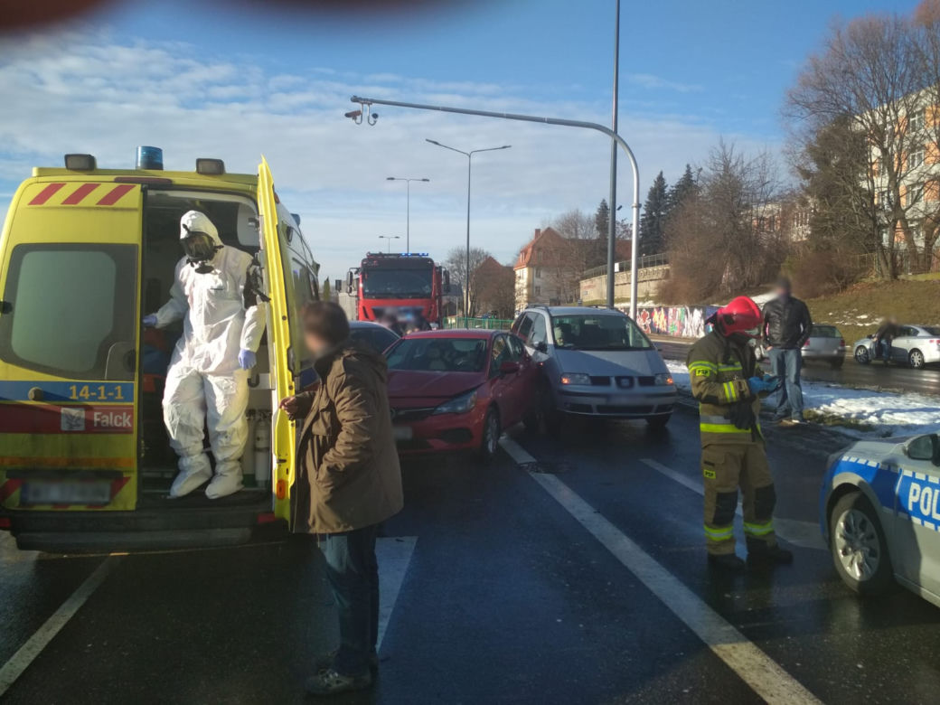 Olsztyn: Karambol na skrzyżowaniu Pstrowskiego/Sikorskiego